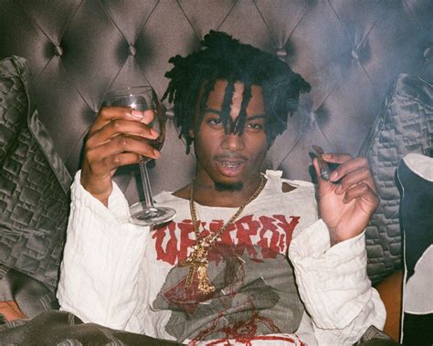 carti middle finger|I just realized Carti the only person to have 2 middle。